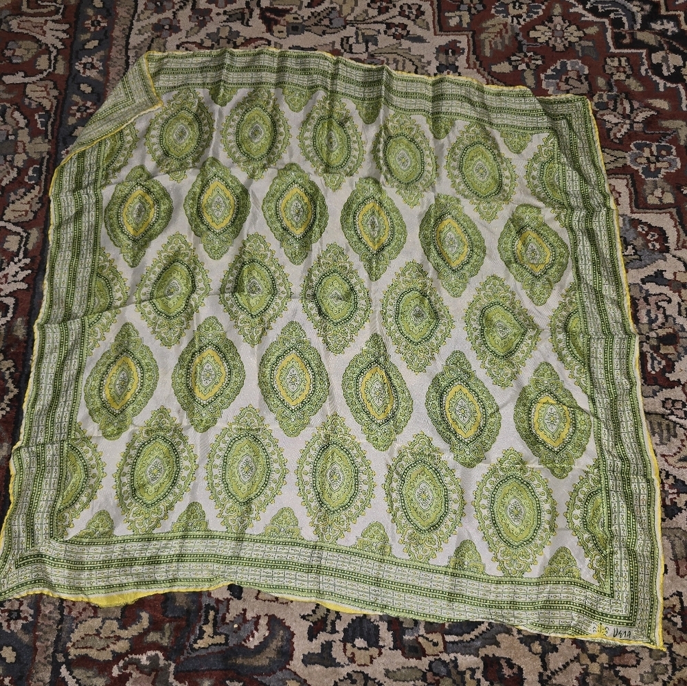 1960/70 Vera Neumann Green and Yellow Patterned Scarf